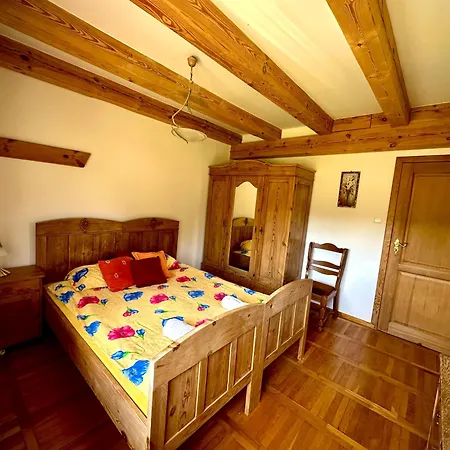 Dworek Nad Jeziorem Z Prywatna Plaza Krąg