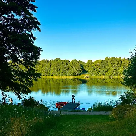 Dworek Nad Jeziorem Z Prywatna Plaza 펜션 크라크