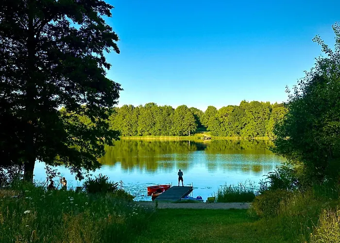 Dworek Nad Jeziorem Z Prywatną Plażą Dom wakacyjny Krąg